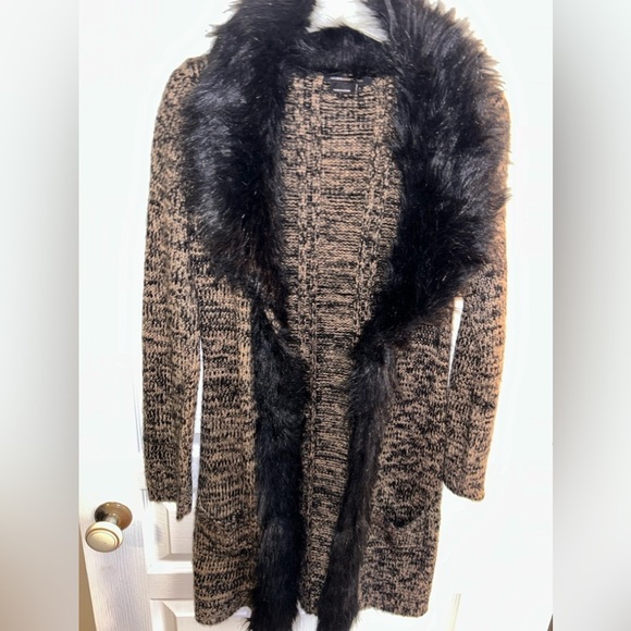 BCBGMaxAzria Brown & Black Faux Fur Trim Long Duster Cardigan. Size small - Picture 4 of 5